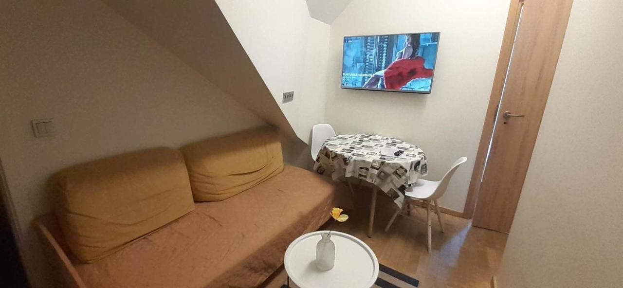 Loft Style Apartments In Kaunas Center Dış mekan fotoğraf