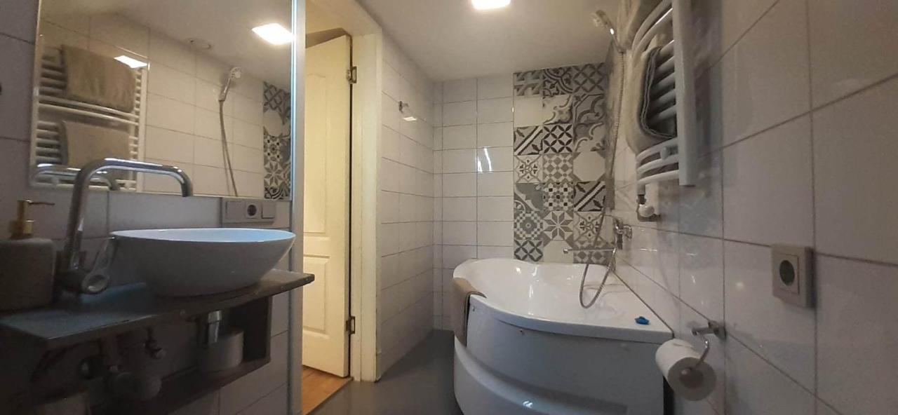 Loft Style Apartments In Kaunas Center Dış mekan fotoğraf